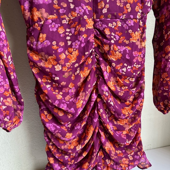 Lush Floral Sweetheart long sleeve Ruched mini dress Plum, pink purple Size M - Picture 5 of 7